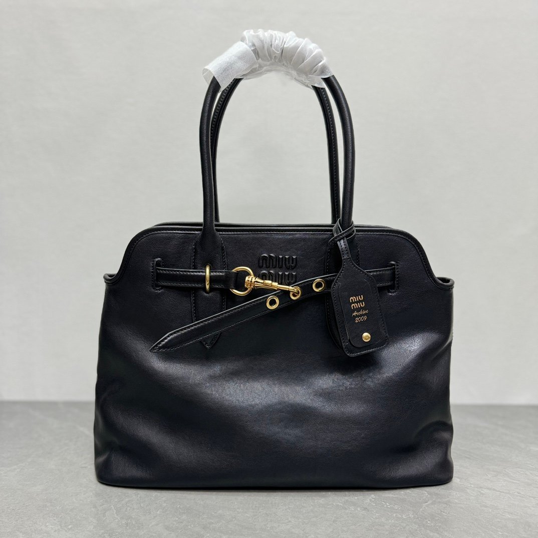 e88bc29af7af9e70abc7a6ed8a5ebc7b3d4769bb